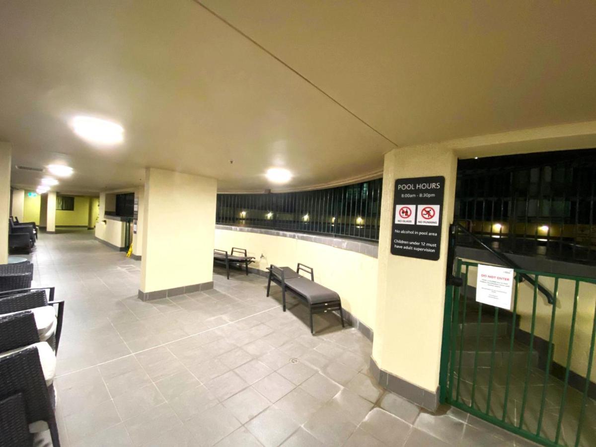 2 Bed 2 Bath Apartment In Braddon, Canberra - Pool, Gym And Free Parking ภายนอก รูปภาพ